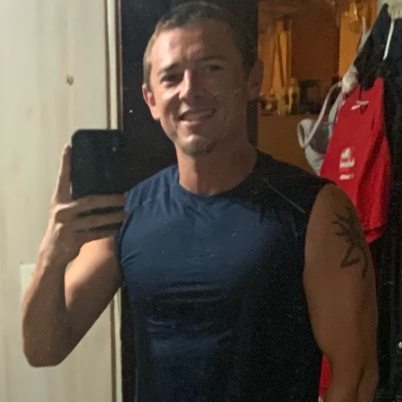 Meet your Posher, Robert - Picture 1 of 1